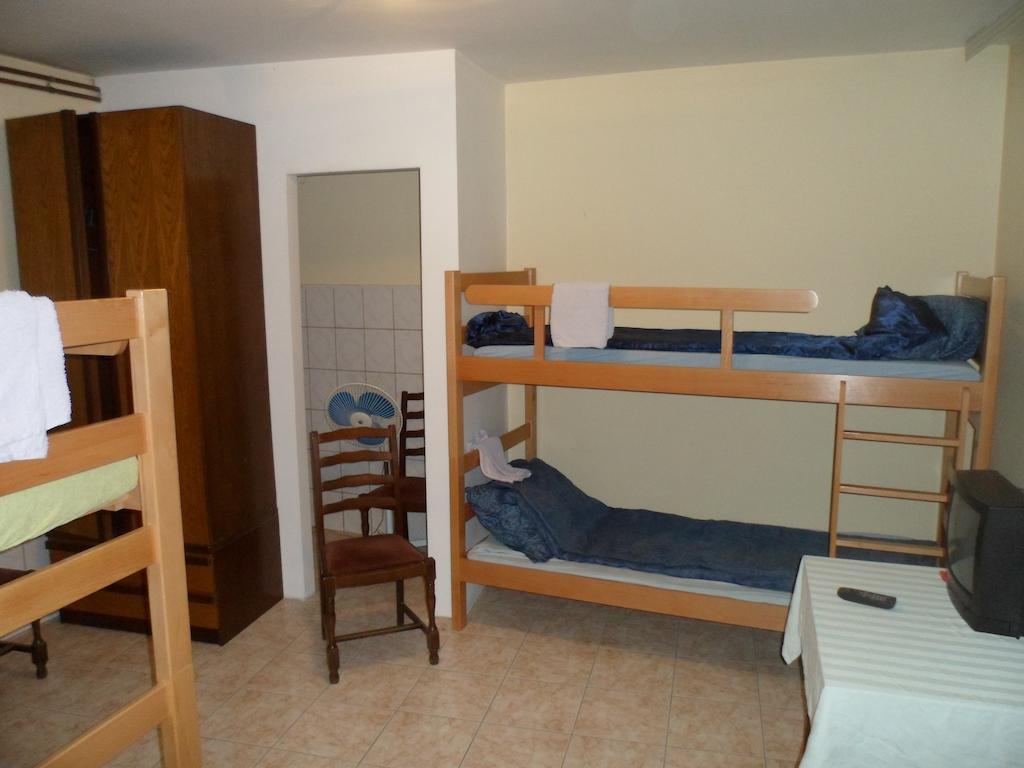 Hostel Olimpik Negotin Bilik gambar